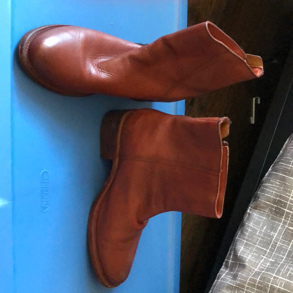 FRYE BOOTS